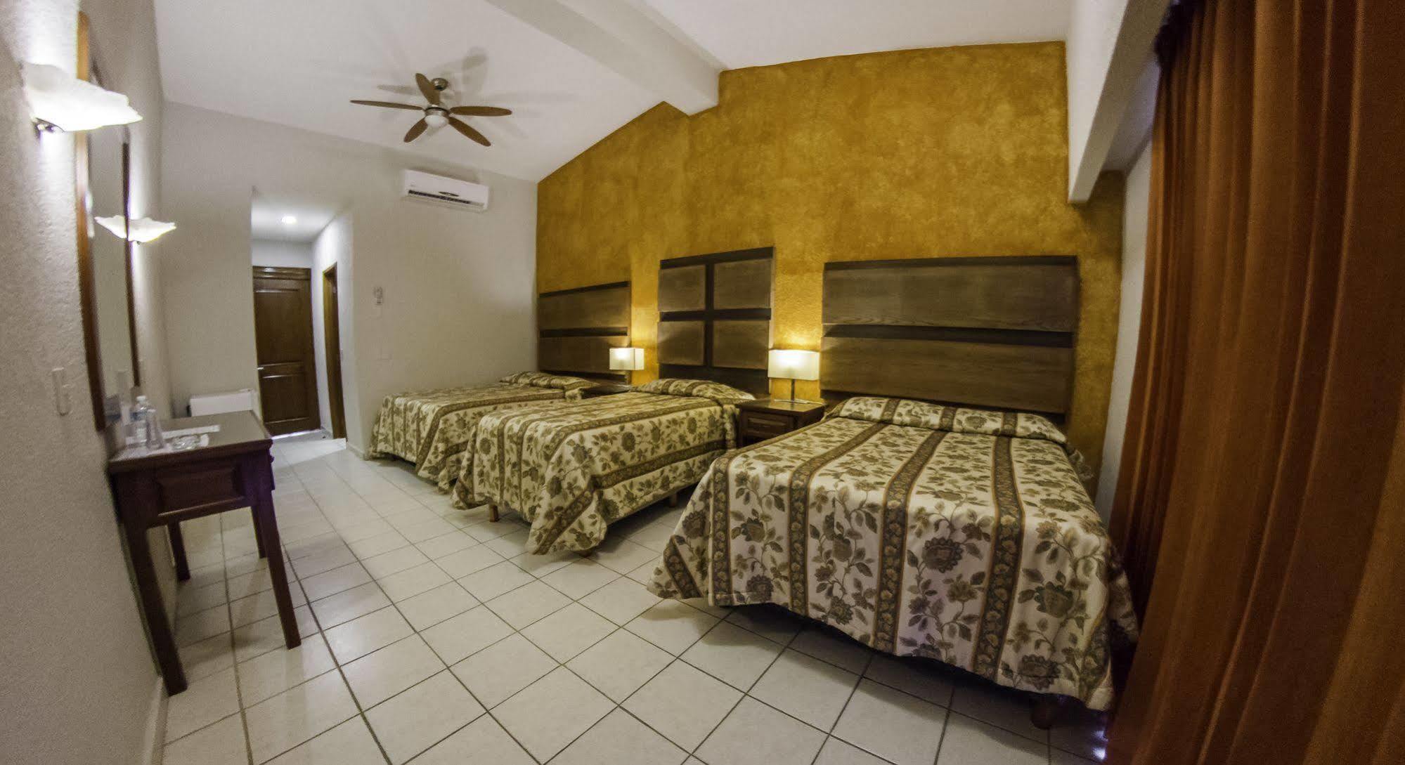 Hotel Playa Del Sol Los Barriles Exterior photo